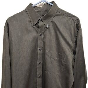 Jos. A. Bank Traveler’s Collection 100% Cotton - Size L Tailored Fit
